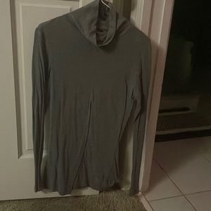 Bobi grey turtleneck, size medium.